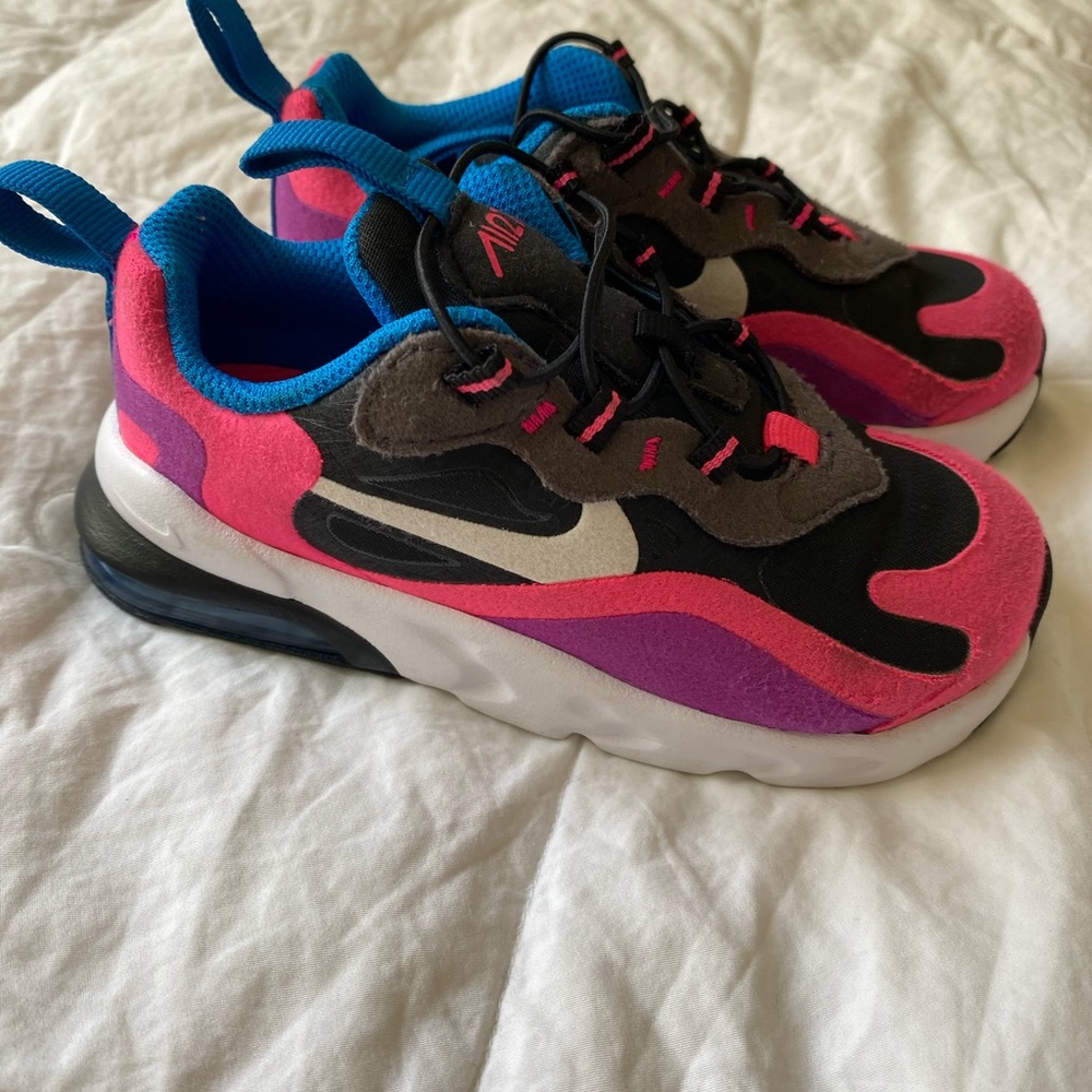 Nike Air Max 270 React Black Pink Blue White